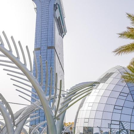 Ultra Luxury Palm Tower With Shared Hotel Facilities Dubaj Kültér fotó
