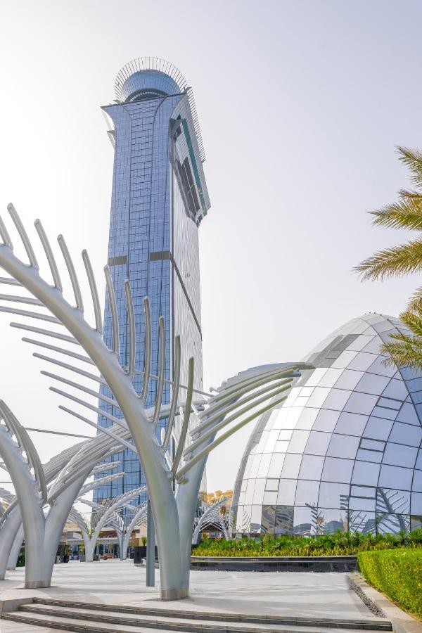 Ultra Luxury Palm Tower With Shared Hotel Facilities Dubaj Kültér fotó