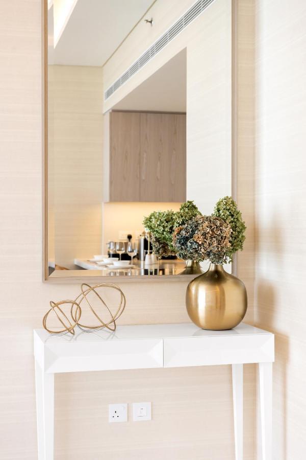 Ultra Luxury Palm Tower With Shared Hotel Facilities Dubaj Kültér fotó