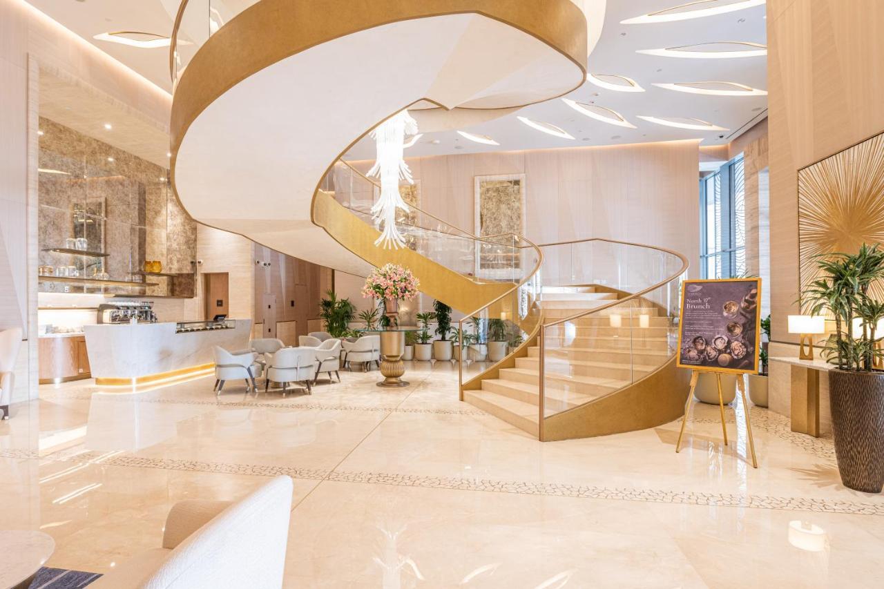 Ultra Luxury Palm Tower With Shared Hotel Facilities Dubaj Kültér fotó