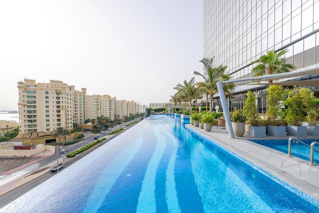 Ultra Luxury Palm Tower With Shared Hotel Facilities Dubaj Kültér fotó